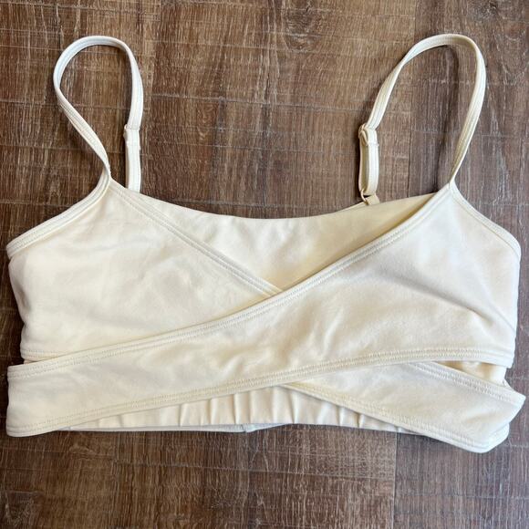 ALO Yoga Other - alo Cream Sports Bra size XS